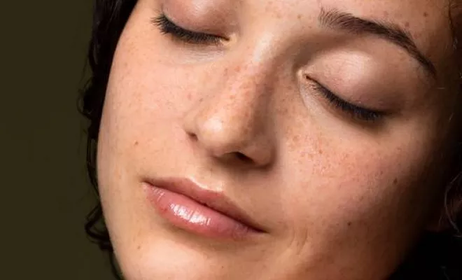 Tâches de rousseur, Cannes, Alabama Knox Tattoo